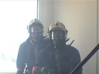 Alarmausfahrt aus dem gerätehaus Mitschurinstraße